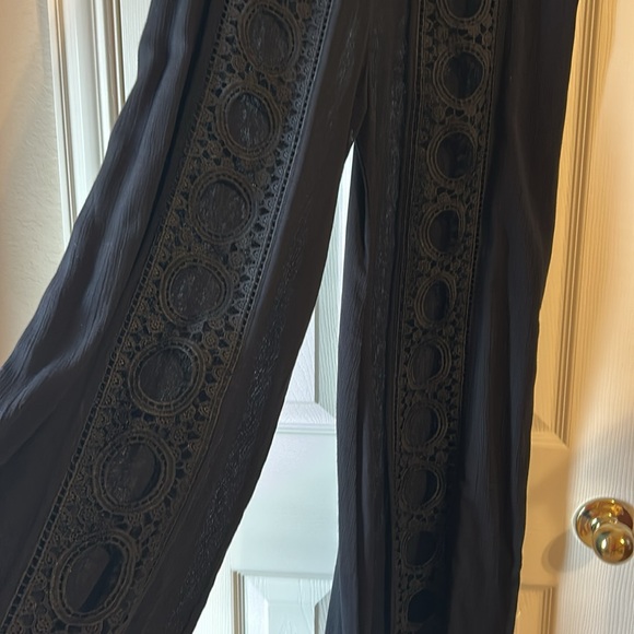 Wide leg Black pants from Earthbound size Large - Picture 2 of 6